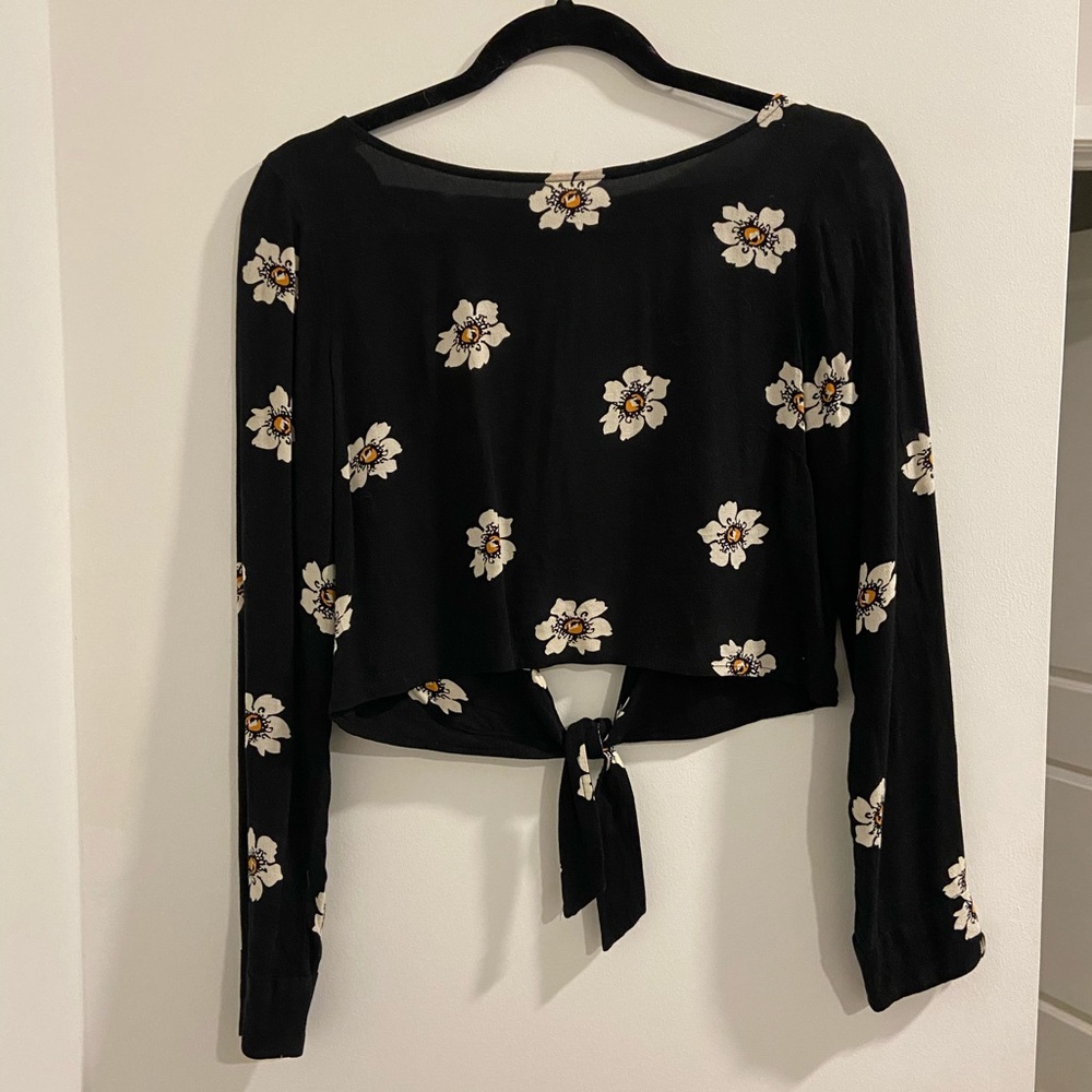Black flower crop top, open back